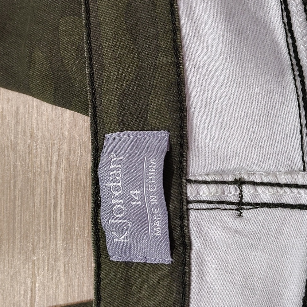 K. Jordan Camouflage Skinny, High Rise Ladies Jeans, Ladies Size 14 - Picture 3 of 9